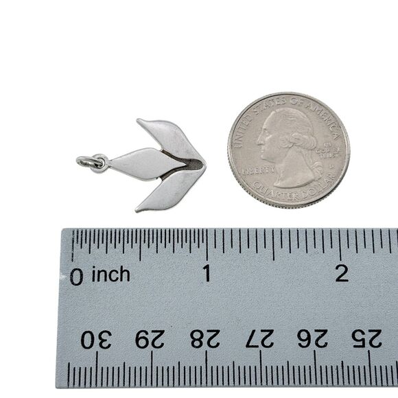 Vintage O.C. Tanner Sterling Silver 925 Religious Three Flame Charm Pendant - Picture 4 of 5